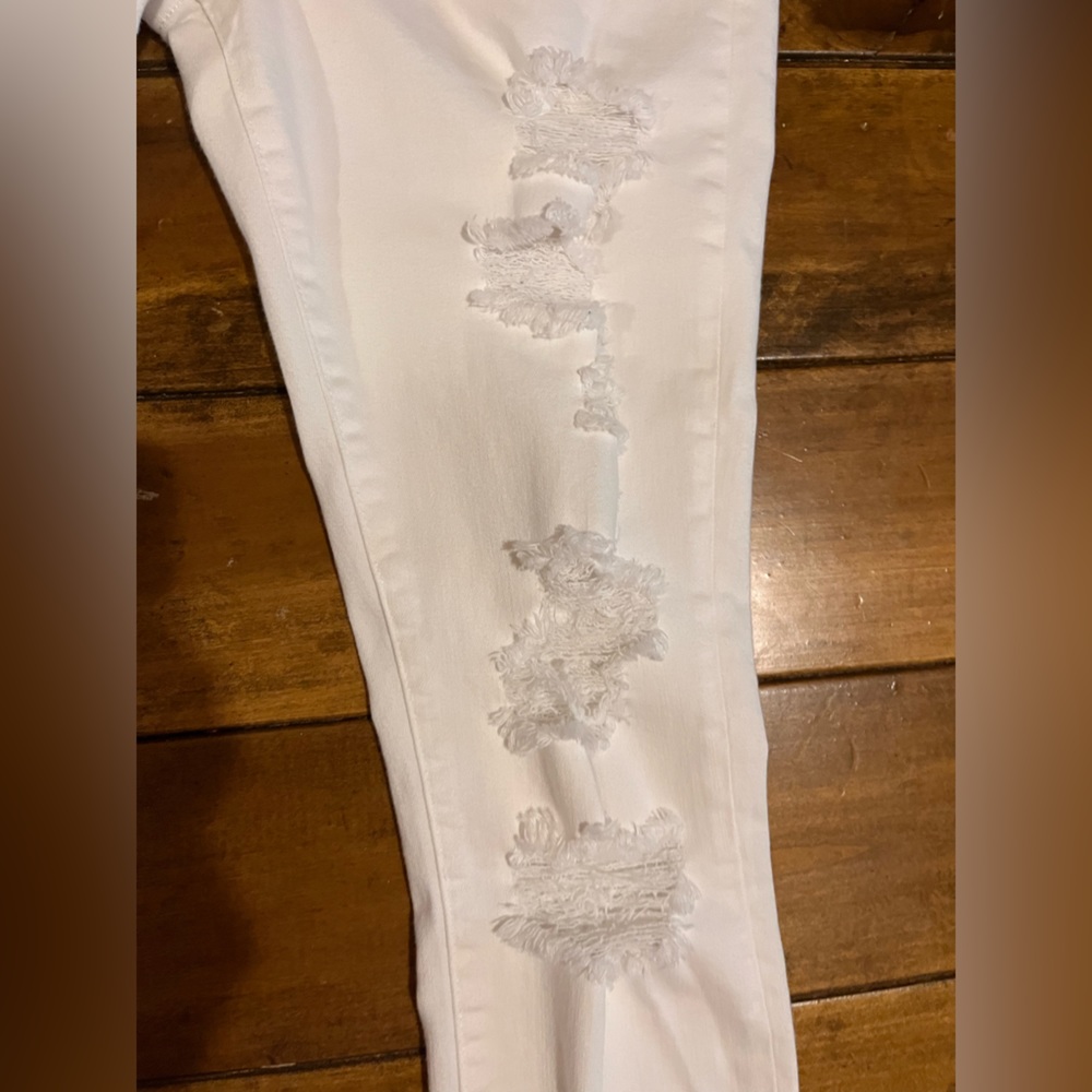 Abercrombie & Fitch white distressed jeans - Picture 5 of 6